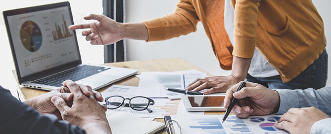 como criar um relatório de marketing