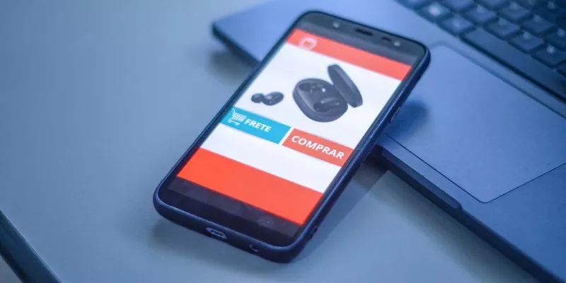 A imagem mostra a tela de um celular onde tem um produto vendido na Shopee.